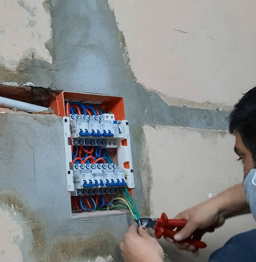 J&B Soluciones Electricas