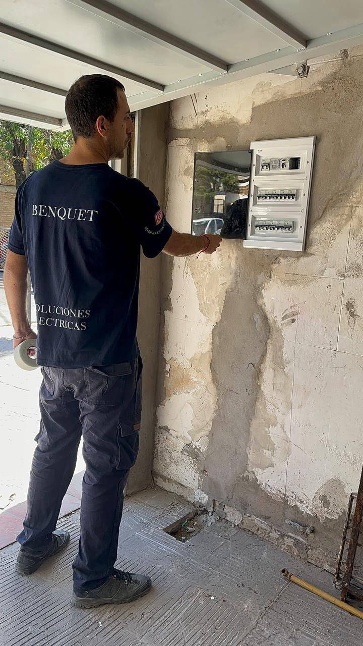 J&B Soluciones Electricas